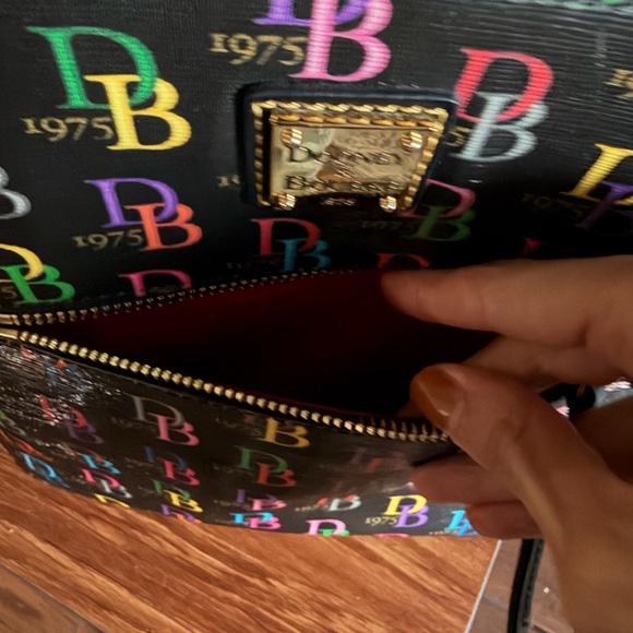 Dooney & Bourke - Picture 4 of 12